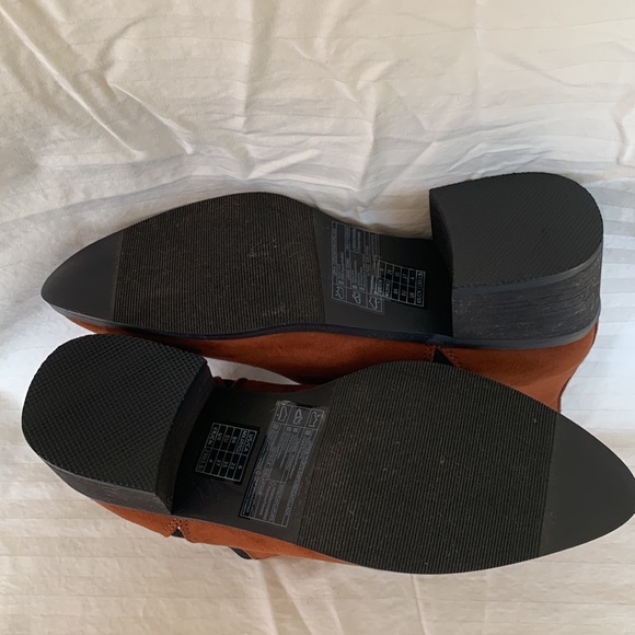 Forever 21 6 Ladies Burnt Brown Ankle Booties NWOT - Picture 7 of 8